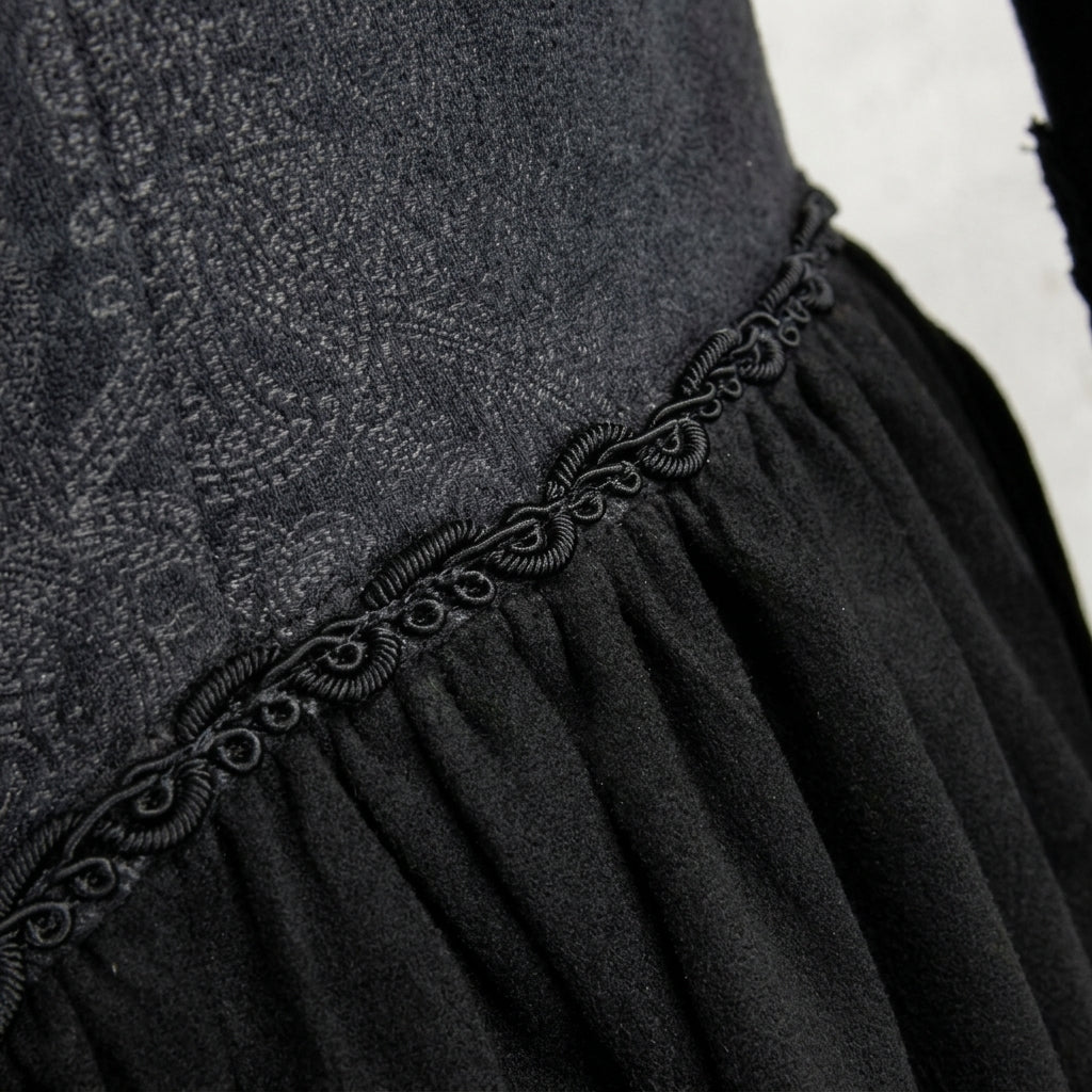 Widow’s Lantern Vestment